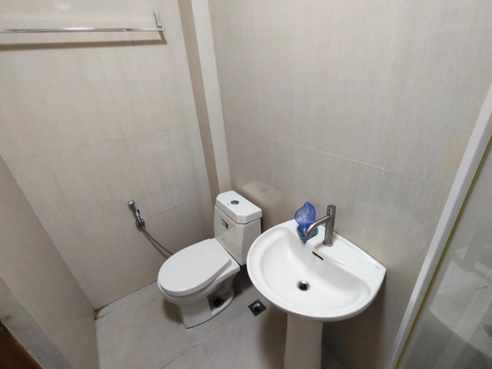 La Belladoza Near Airport Hotel Paranaque City Exterior photo