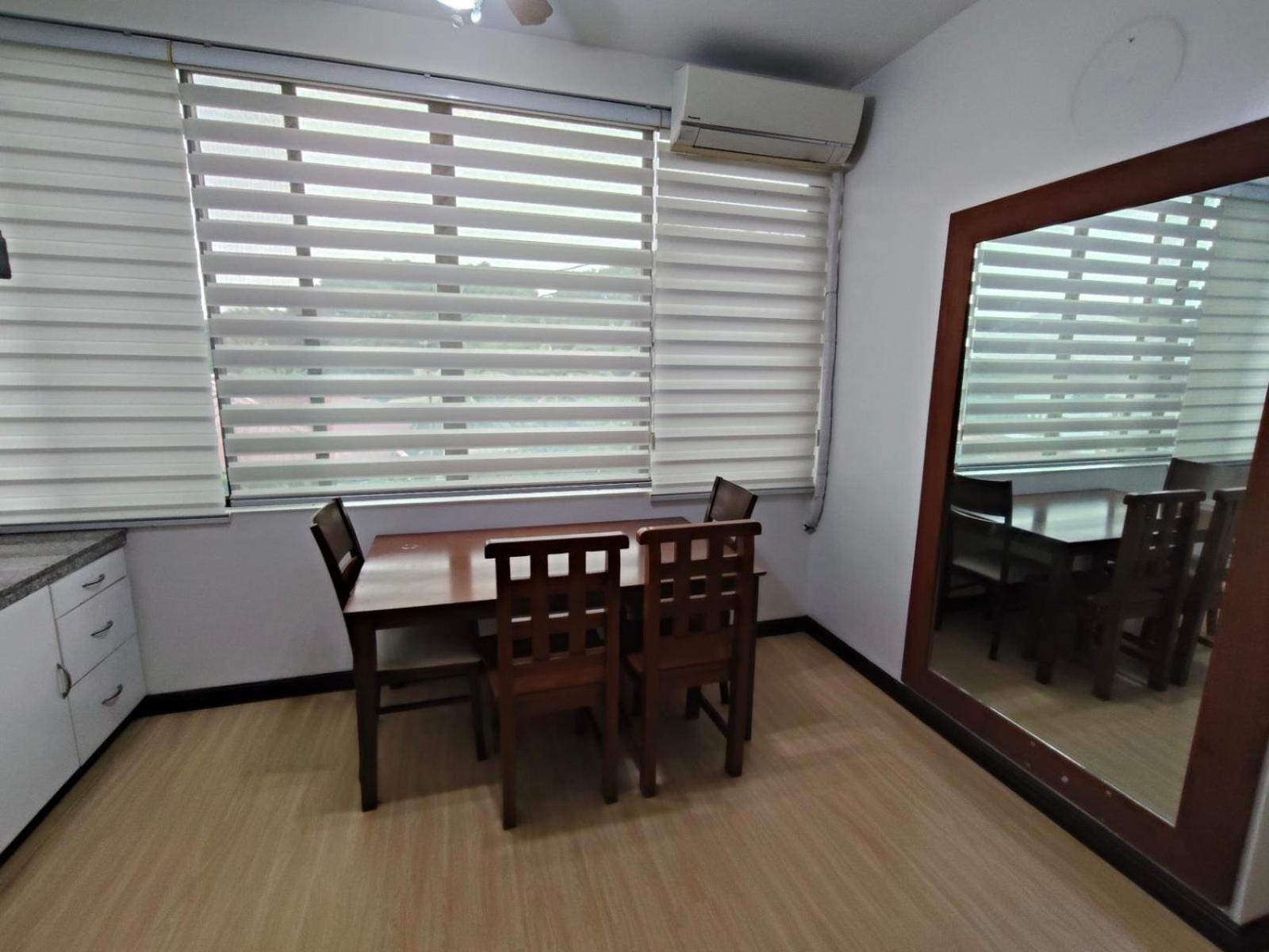 La Belladoza Near Airport Hotel Paranaque City Exterior photo
